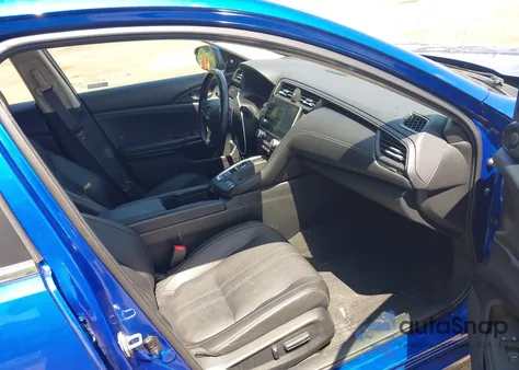 2020 Honda Insight Touring z USA, uszkodzony, nr VIN 19XZE4F94LE011181